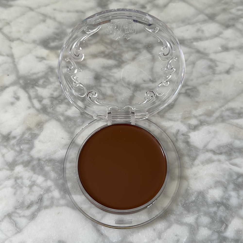 KVD Beauty Good Apple Balm Foundation in shade Deep 086